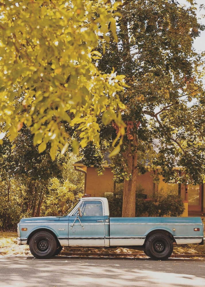 Retro Drive – Nostalgic Truck Metal Wall Art